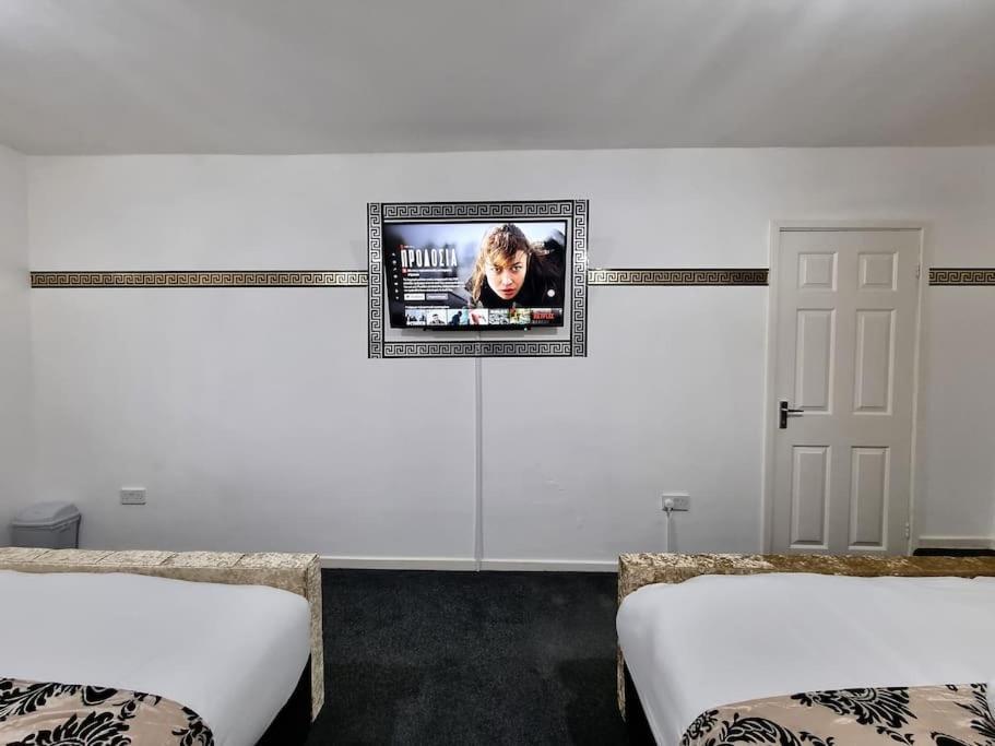 *C.Sani* Setup For Your Most Relaxed & Amazing Stay + Free Parking + Free Fast Wifi * Leeds  Ngoại thất bức ảnh